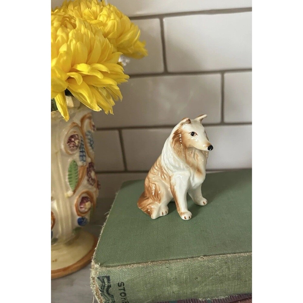 Vintage Sitting Bone China Painted Figurine Collie Sheltie 1950s Kitsch Dog